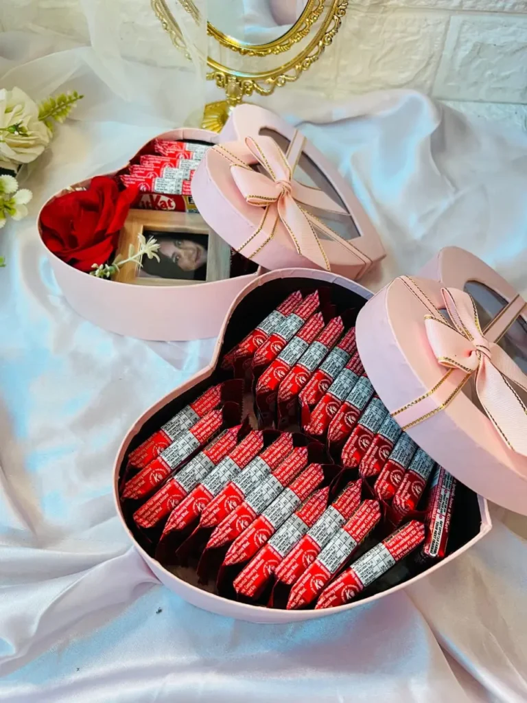 pink heart customized gift hampers in kannur